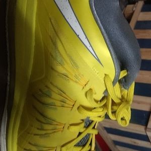 Nike Air Max LeBron X Low Sonic Yellow Grey 11.5